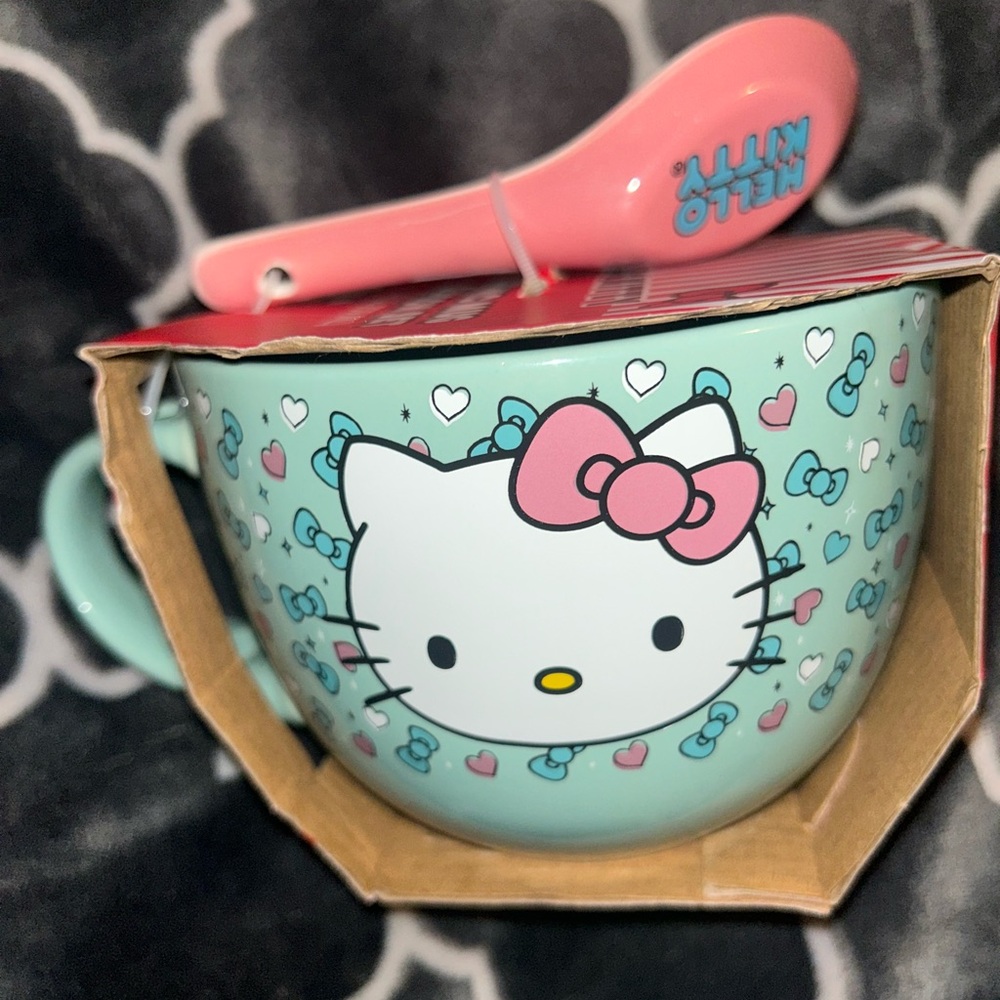 hello kitty mug